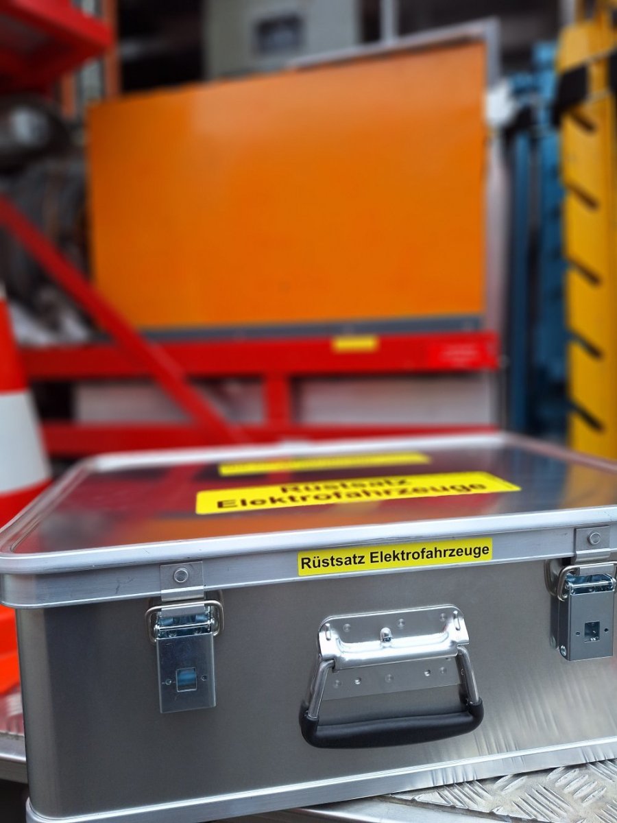 Kit d’équipement pour véhicules électriques – pompiers - immagine 4